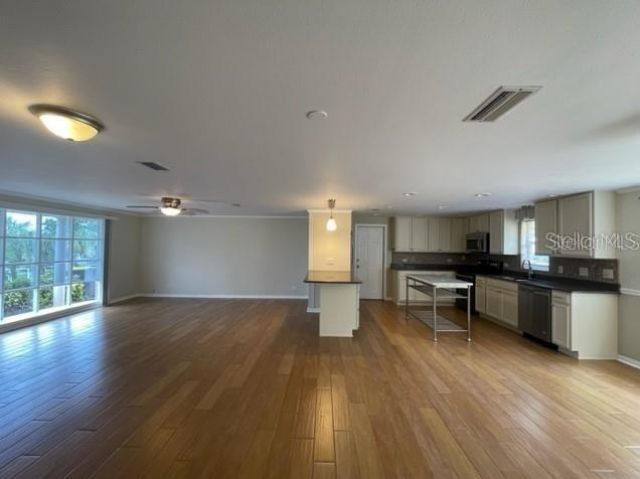 1326 Lake Ariana Boulevard , Auburndale, FL 33823 Photo