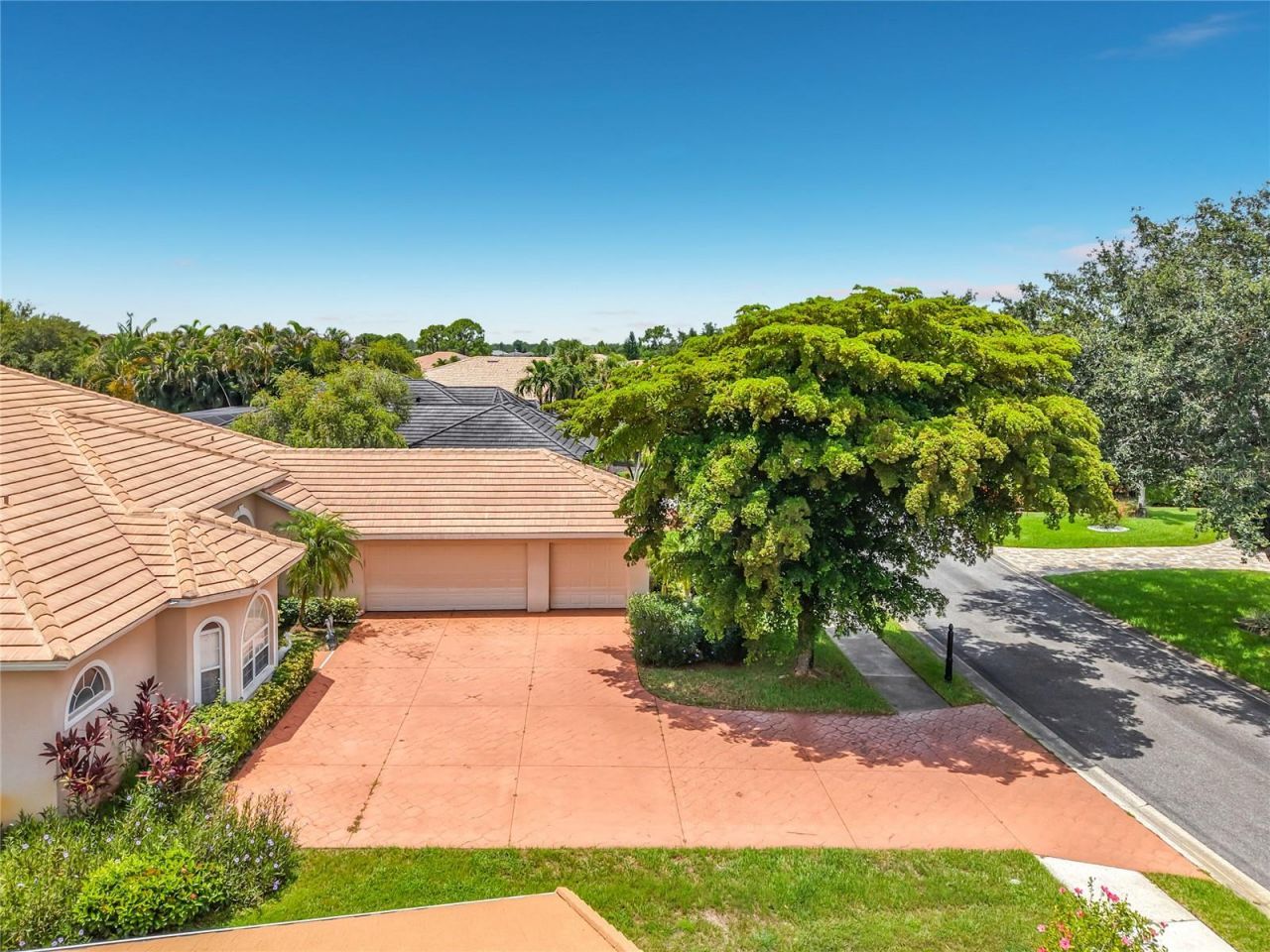 2221 Oxford Ridge Circle, Lehigh Acres, FL 33973 Photo