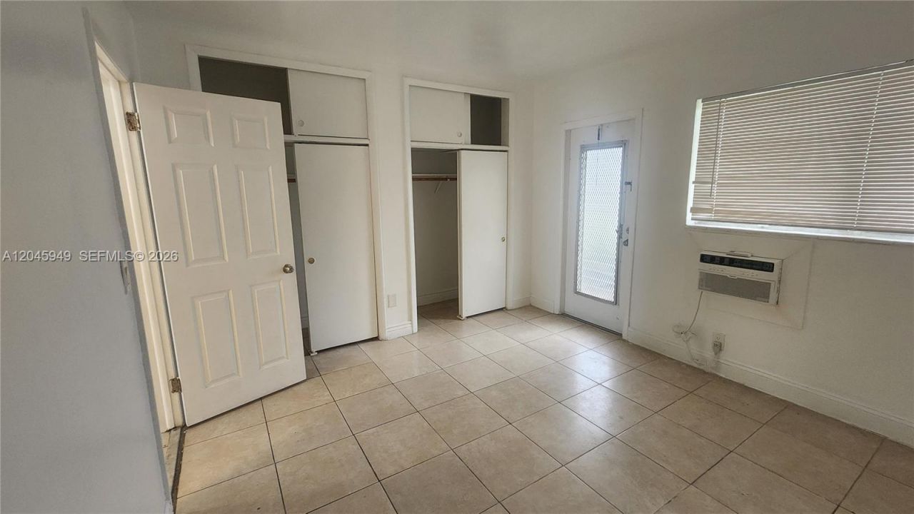 280 SW 11th Ave, Unit 5, Hallandale Beach, FL 33009 Photo