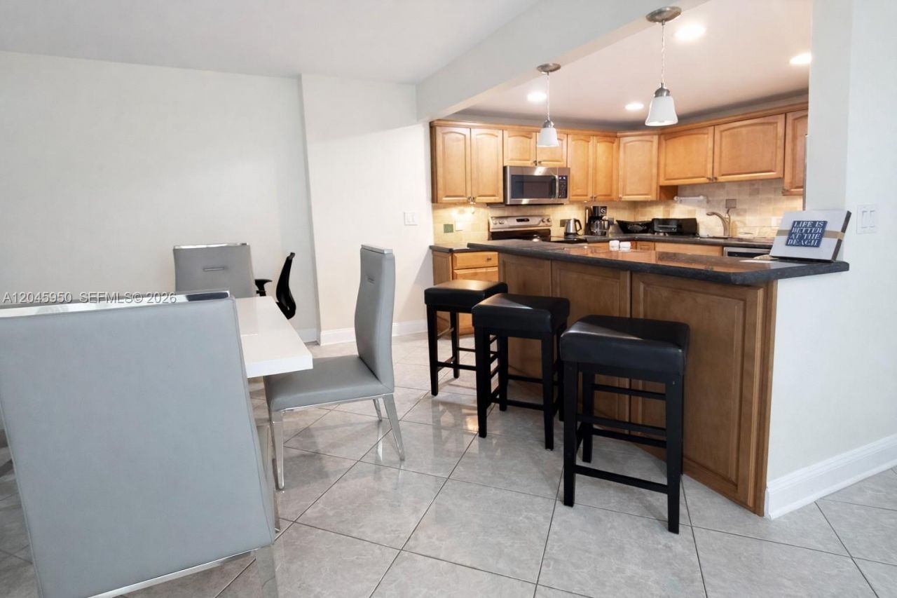 2101 S Ocean Dr , Unit 606, Hollywood, FL 33019 Photo