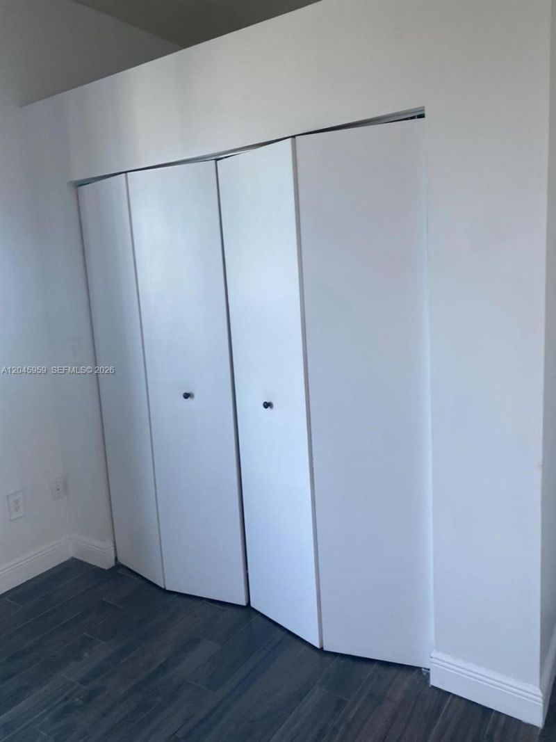 10 SW South River Dr , Unit 1708, Miami, FL 33130 Photo
