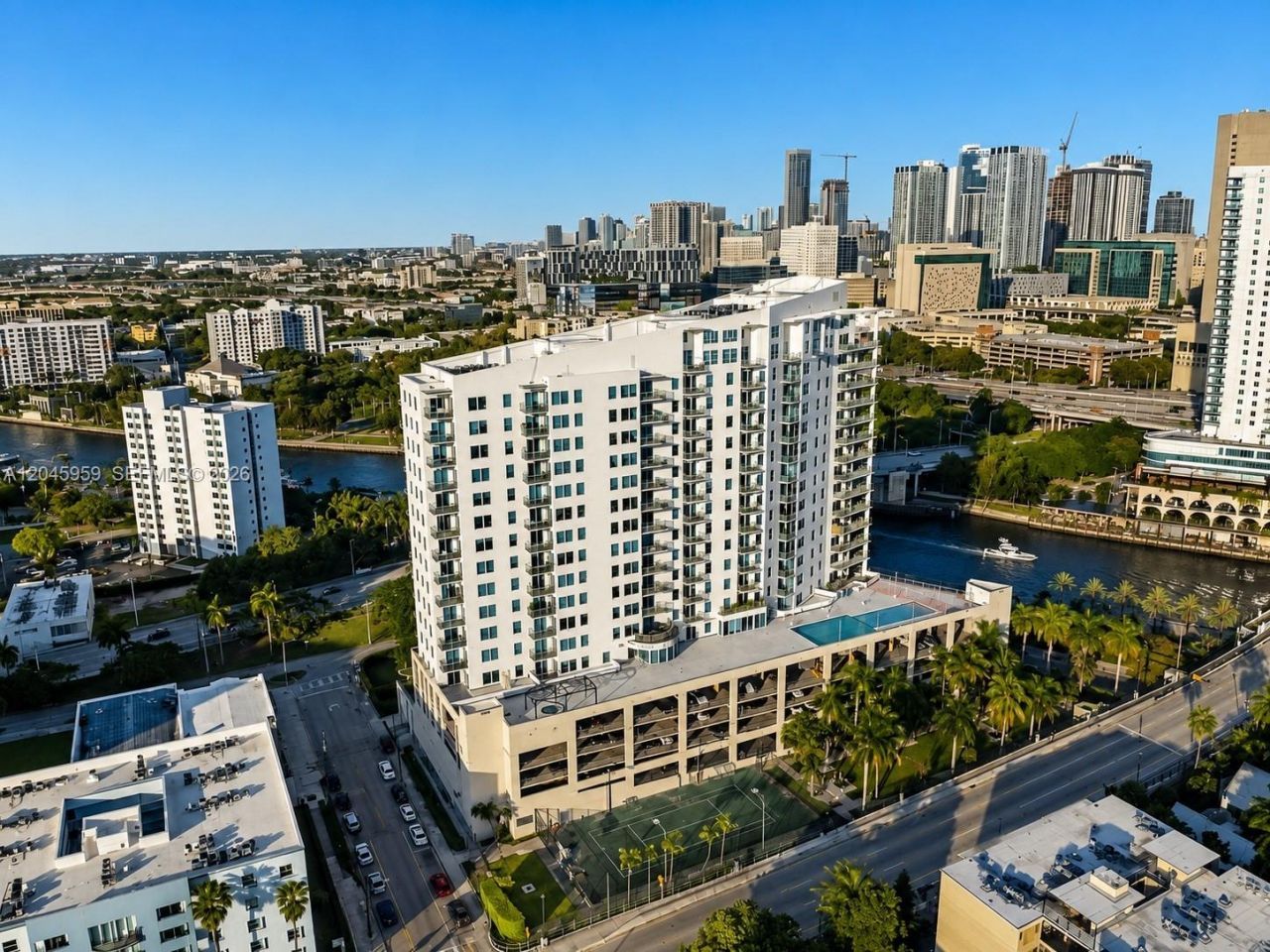 10 SW South River Dr , Unit 1708, Miami, FL 33130 Photo