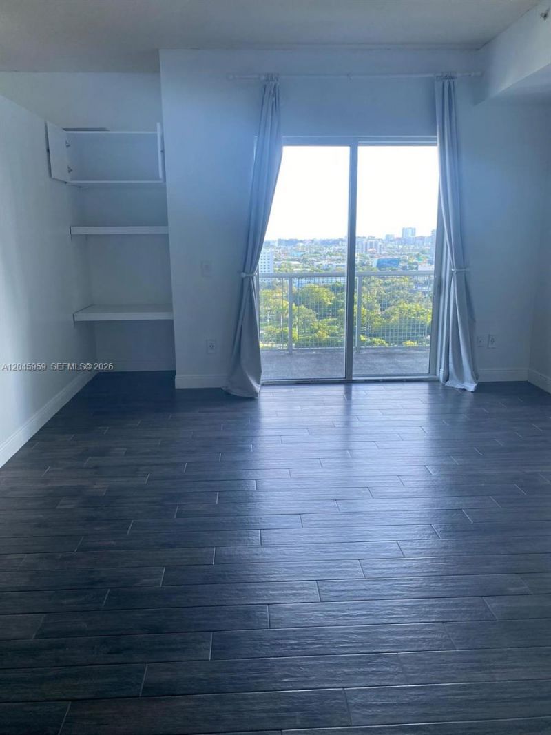 10 SW South River Dr , Unit 1708, Miami, FL 33130 Photo