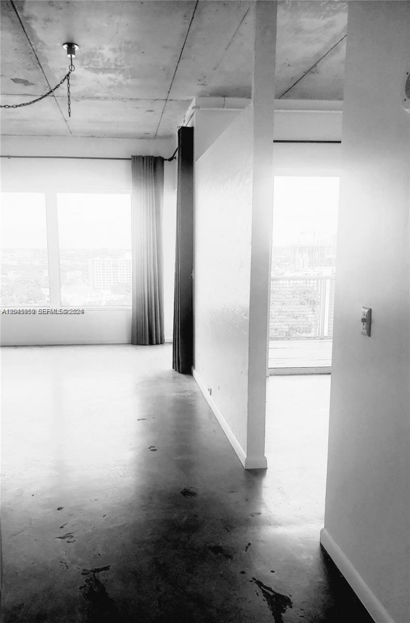 10 SW South River Dr , Unit 1708, Miami, FL 33130 Photo