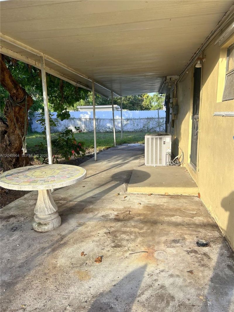1355 NW 86th St, Miami, FL 33147 Photo