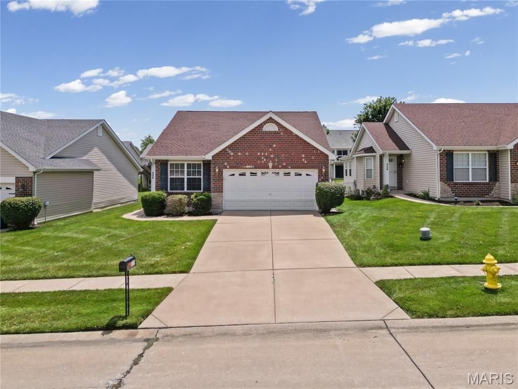 226 Stone Run Boulevard, Wentzville, MO 63385 Main Photo
