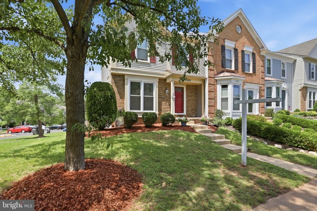 43885 Laburnum Square, Ashburn, VA 20147 Main Photo