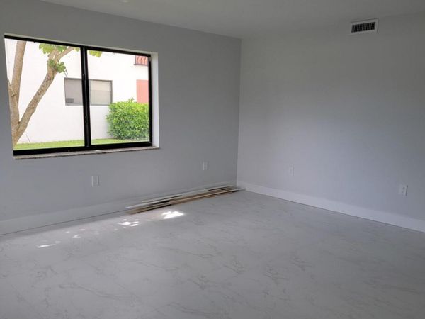 240 SW 7th Street, Unit 9, Boca Raton, FL 33432