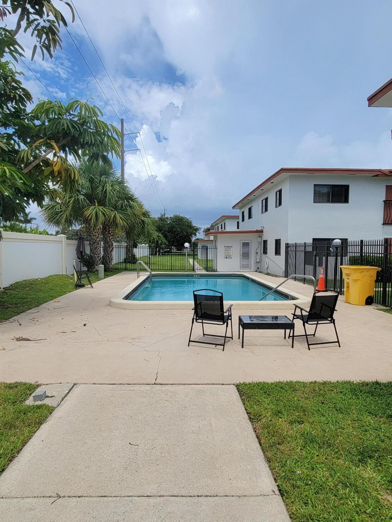 240 SW 7th Street, Unit 9, Boca Raton, FL 33432 Photo