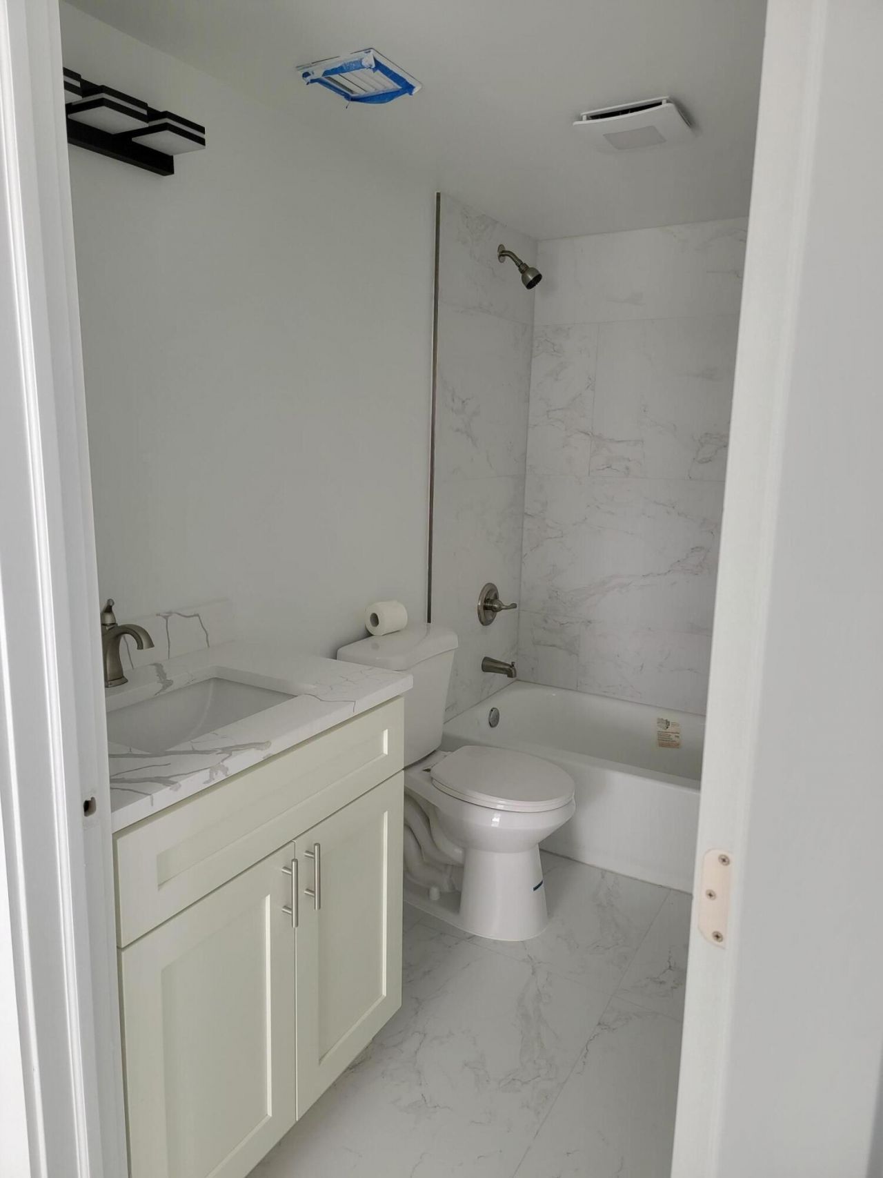 240 SW 7th Street, Unit 9, Boca Raton, FL 33432 Photo