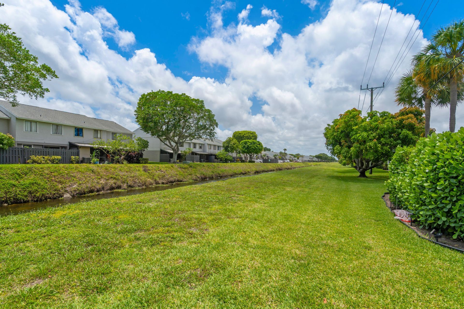 2886 Fernley Drive E, Unit 76, West Palm Beach, FL 33415 Photo