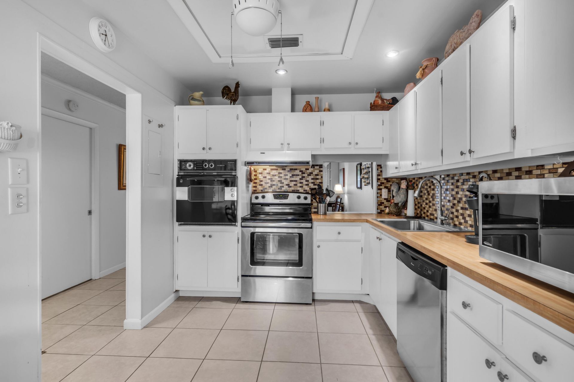 2886 Fernley Drive E, Unit 76, West Palm Beach, FL 33415 Photo