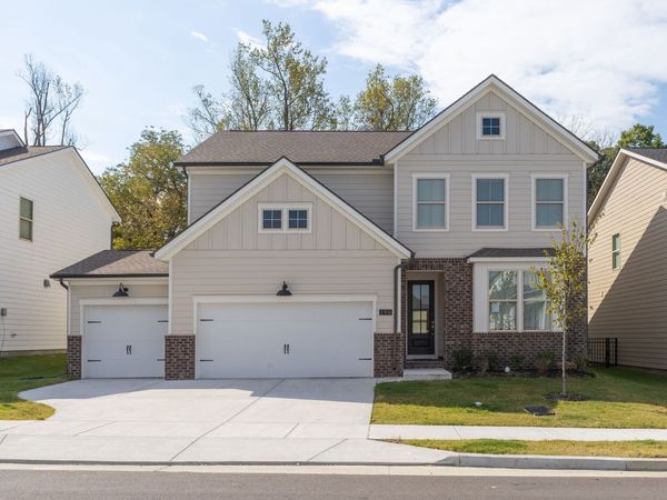 196 Parker Dr, Antioch, TN 37013