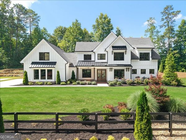 120 Farm Gate Drive, Woodstock, GA 30188