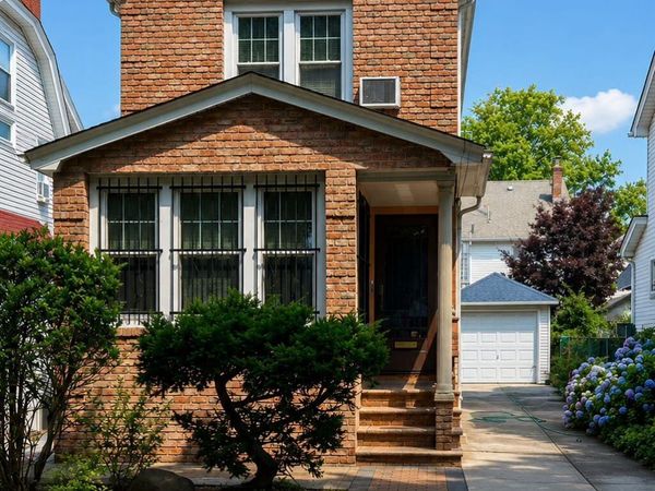 172-39 83rd Avenue , Jamaica, NY 11432