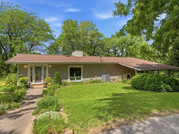 2049 MISSISSIPPI VIEW, Muscatine, IA 52761
