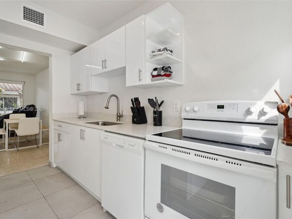 835 80th St , Unit 3, Miami Beach, FL 33141