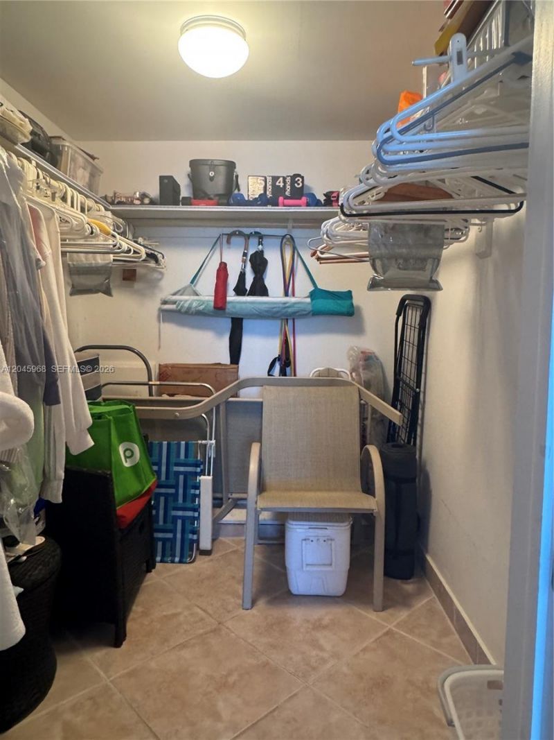 400 N Surf Rd, Unit RGB, Hollywood, FL 33019 Photo