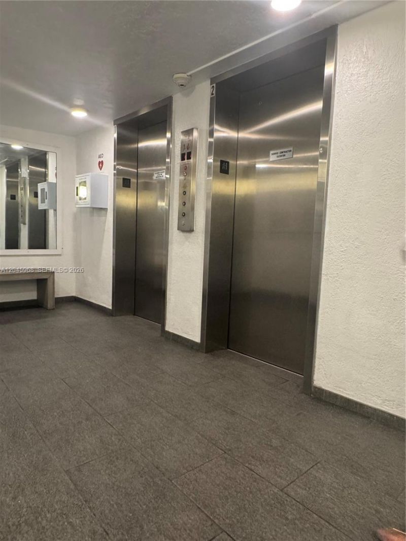 400 N Surf Rd, Unit RGB, Hollywood, FL 33019 Photo
