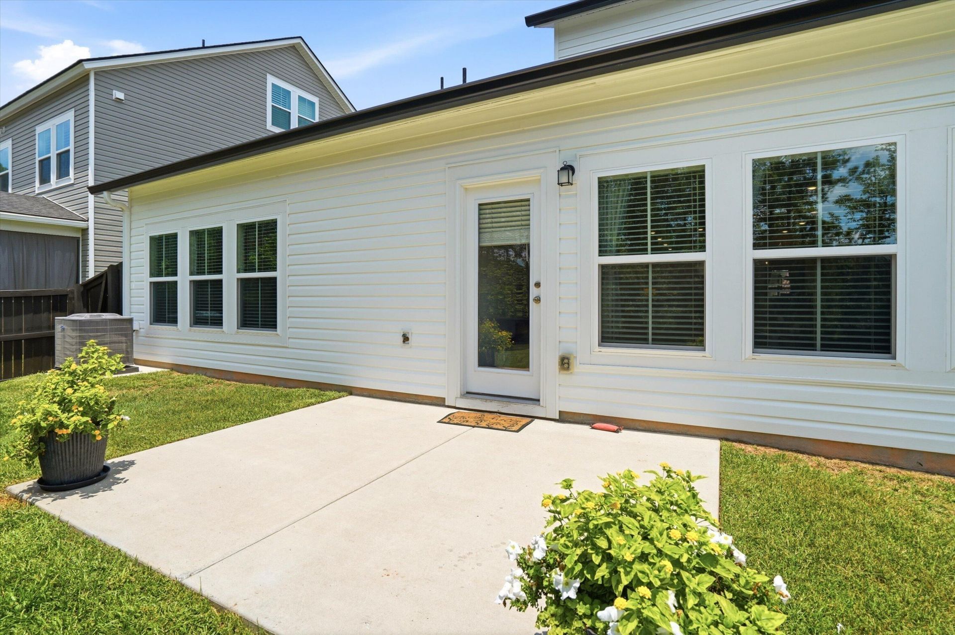 96 Red Bluff Street Photo 38