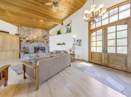 6985 Highway 147, Lake Almanor, CA 96137 Photo