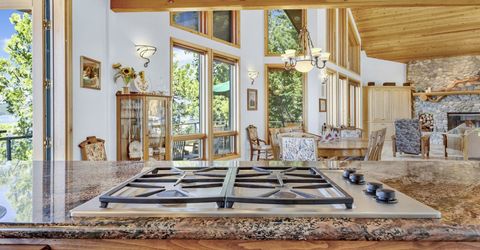 6985 Highway 147, Lake Almanor, CA 96137 Photo