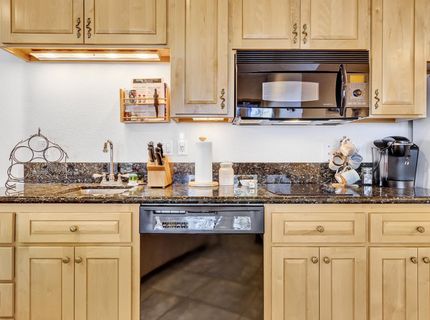 6985 Highway 147, Lake Almanor, CA 96137 Photo