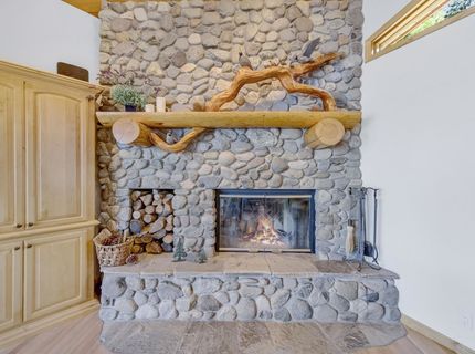 6985 Highway 147, Lake Almanor, CA 96137 Photo