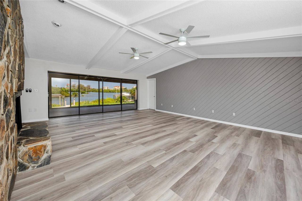8046 Bayhaven Drive , Seminole, FL 33776 Photo