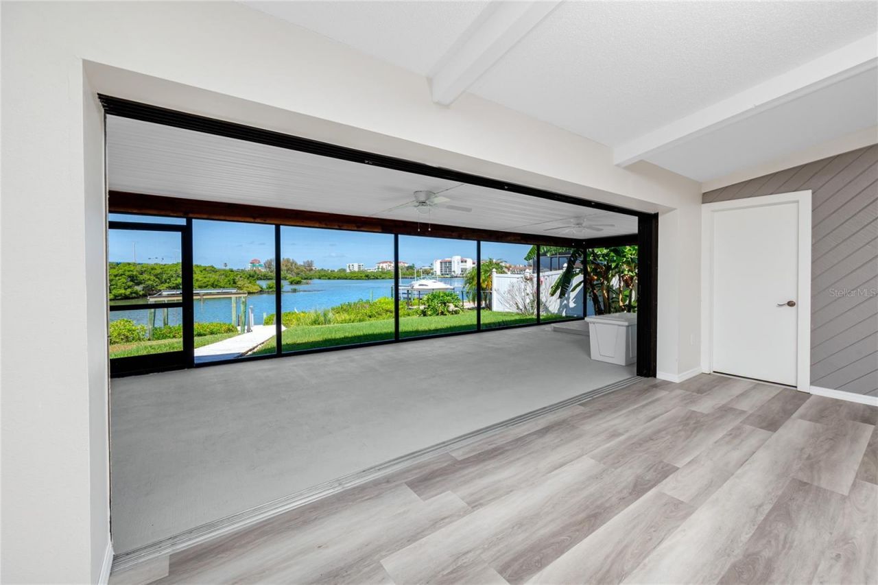8046 Bayhaven Drive , Seminole, FL 33776 Photo