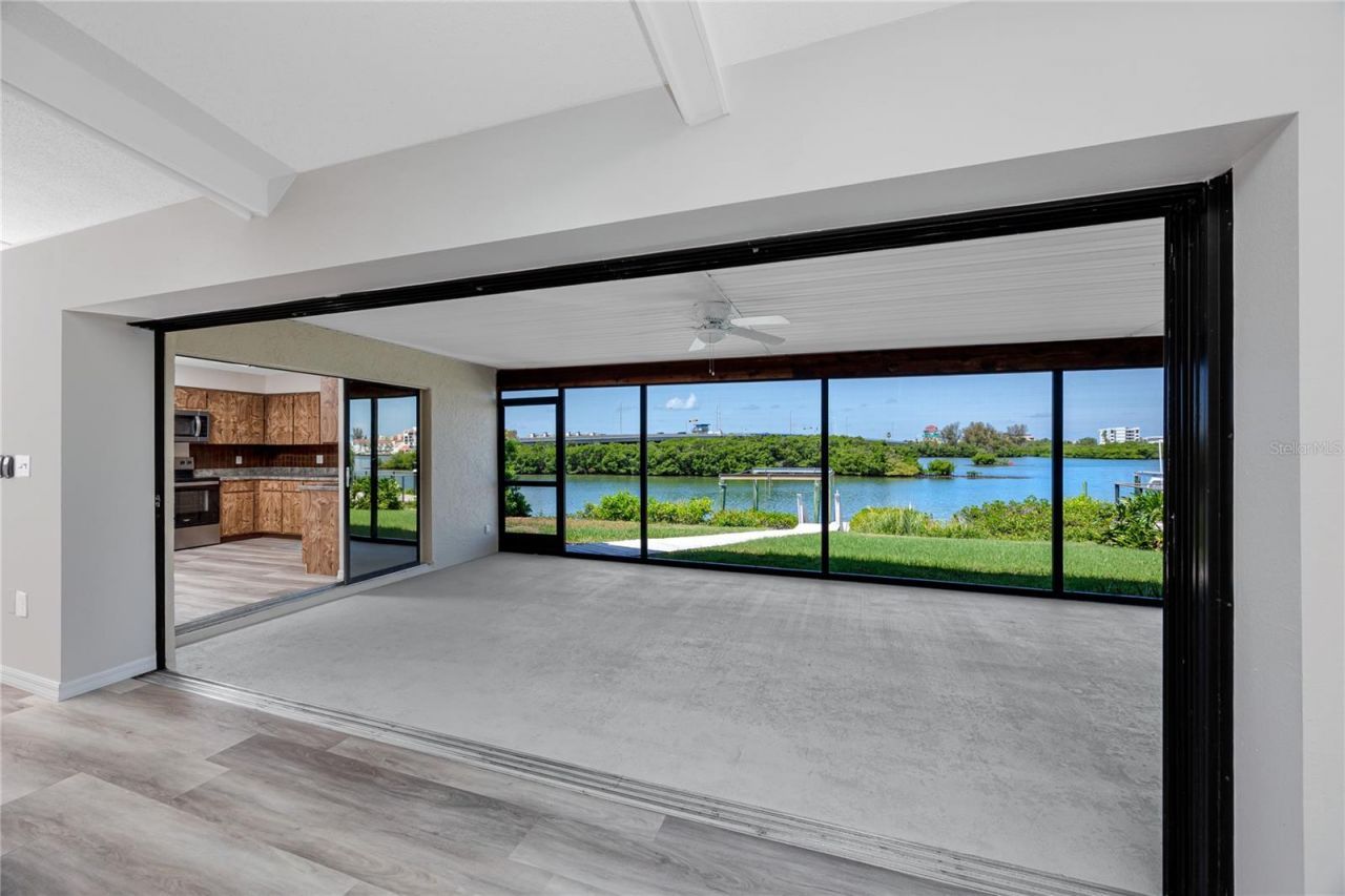 8046 Bayhaven Drive , Seminole, FL 33776 Photo