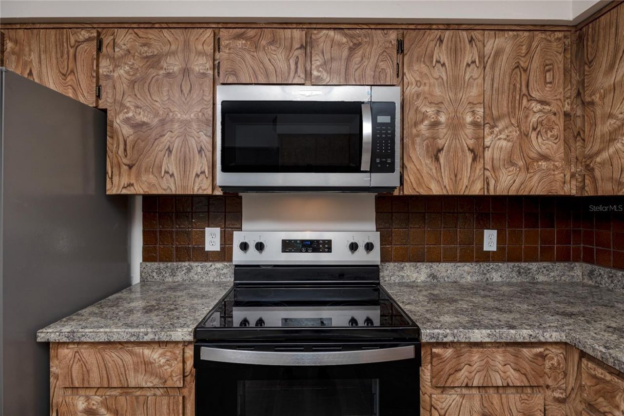 8046 Bayhaven Drive , Seminole, FL 33776 Photo