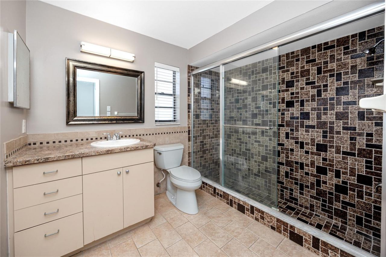 8046 Bayhaven Drive , Seminole, FL 33776 Photo
