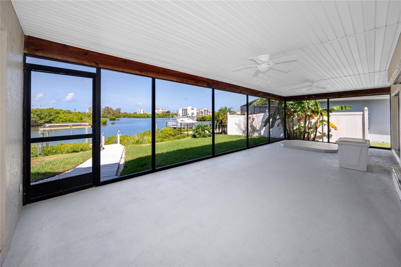8046 Bayhaven Drive , Seminole, FL 33776 Photo