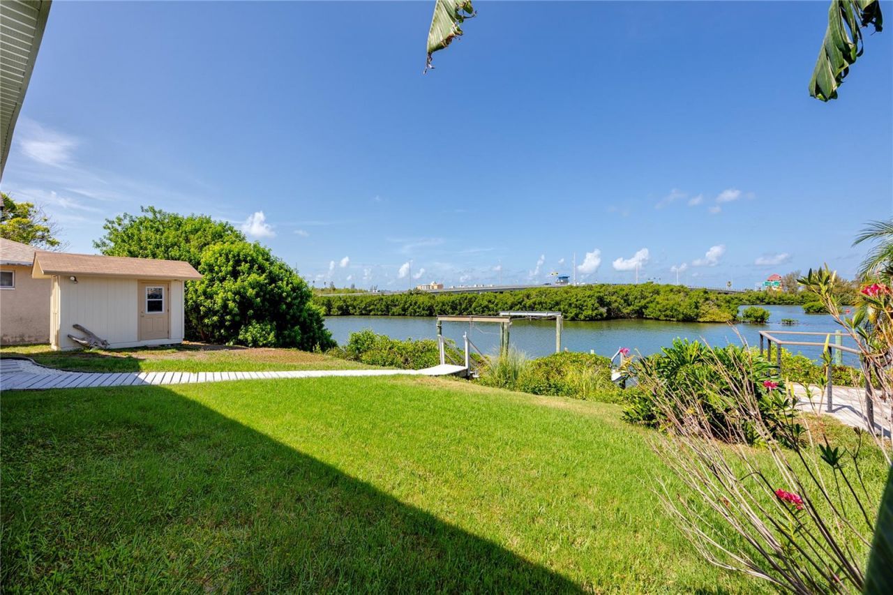 8046 Bayhaven Drive , Seminole, FL 33776 Photo