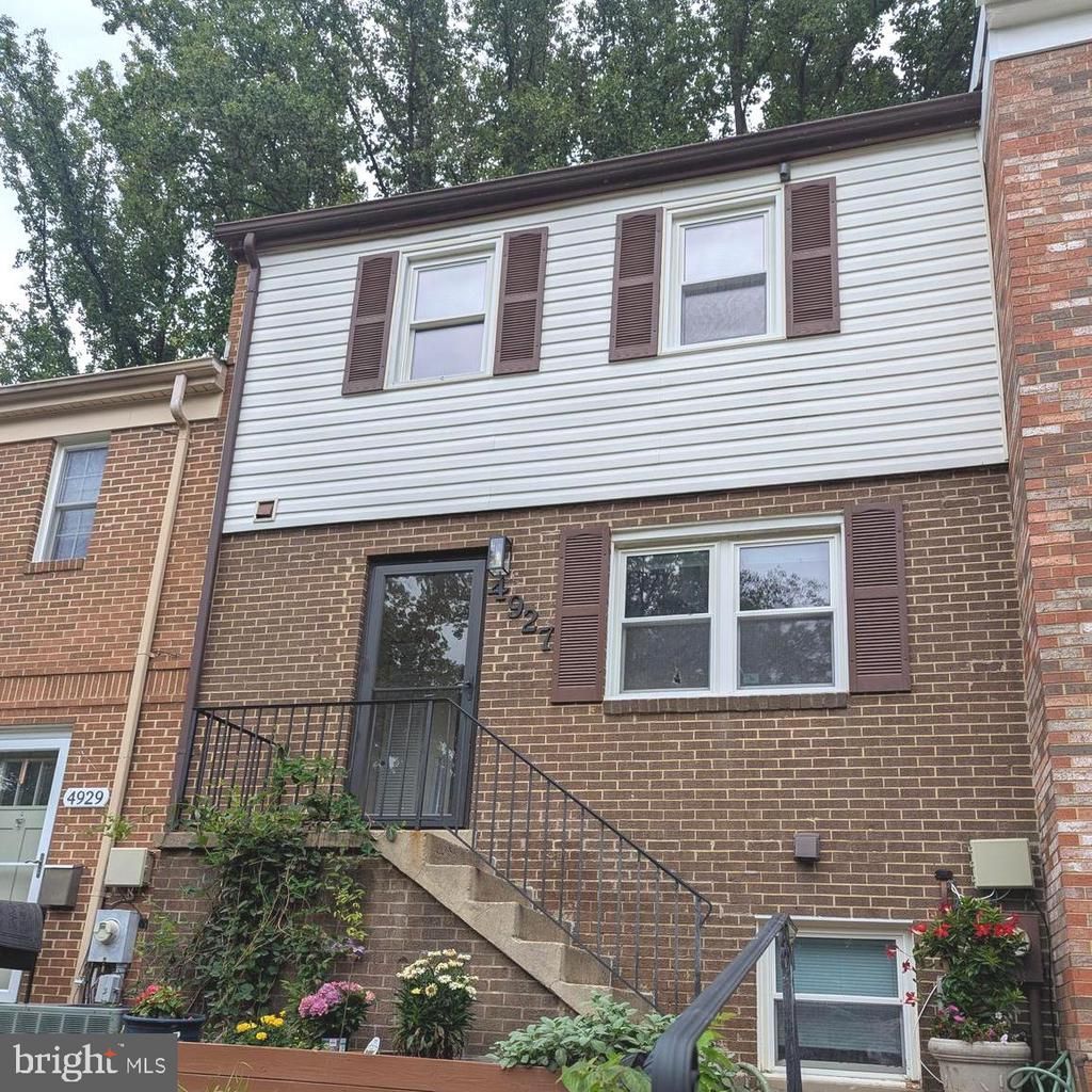 4927 ARCTIC TERRACE , ROCKVILLE, MD 20853