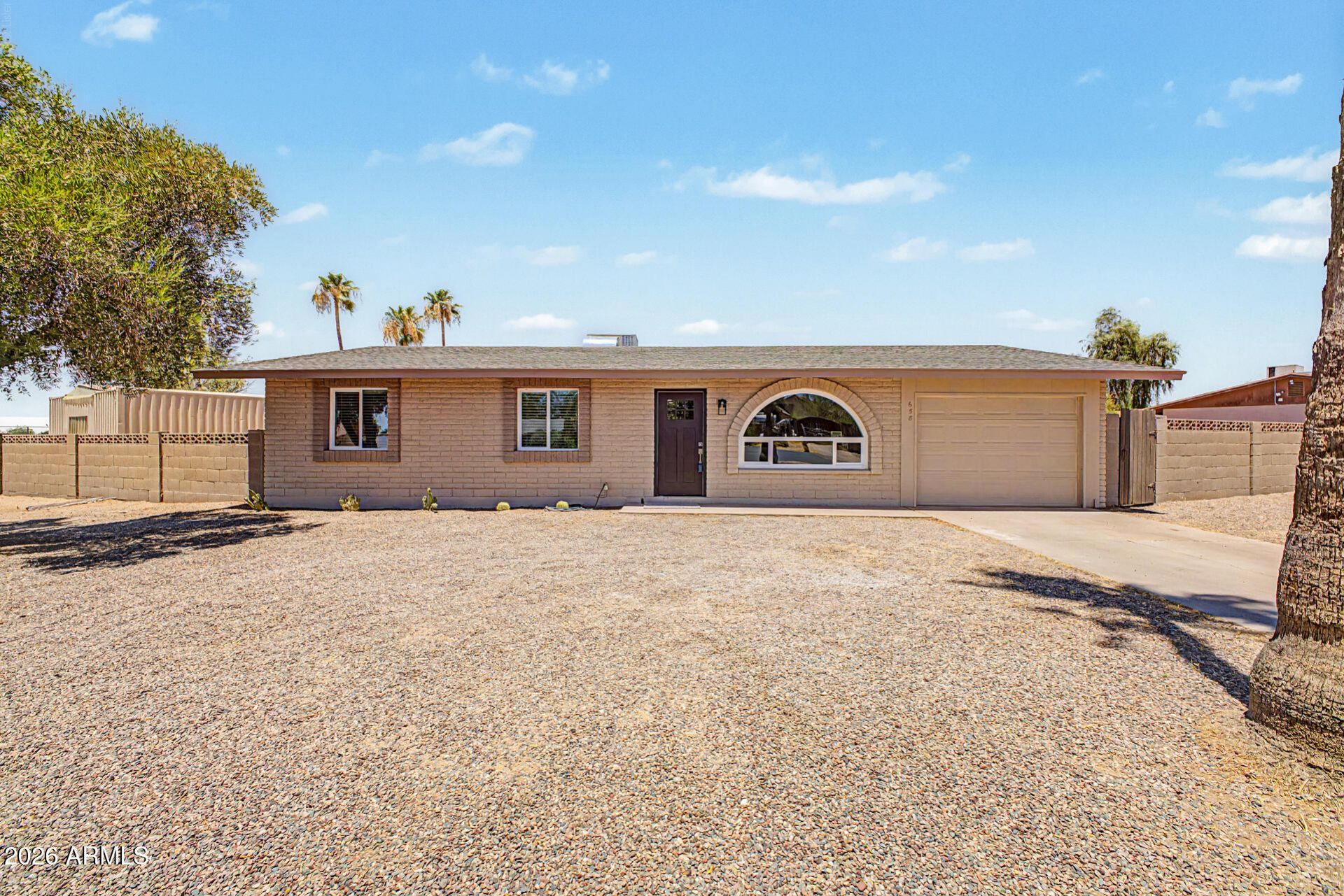 658 N Fort Street, Mesa, AZ 85207 Main Photo