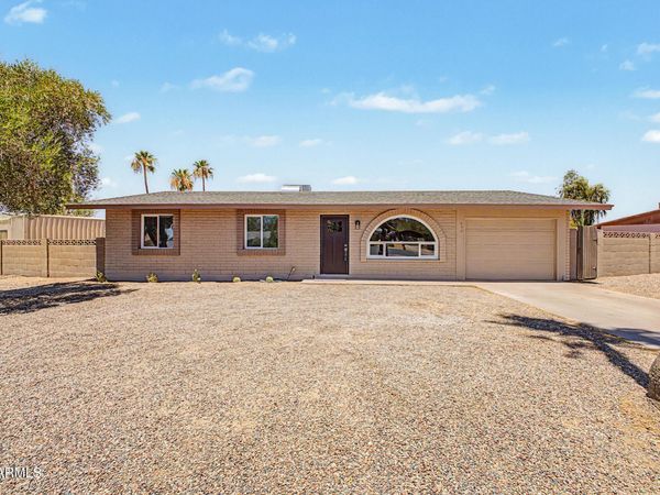 658 N FORT Street, Mesa, AZ 85207