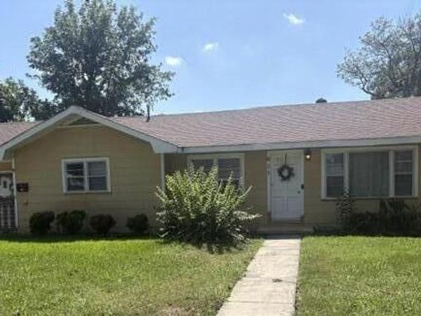 611 W Mccorkle Circle, Greenville, MS 38703