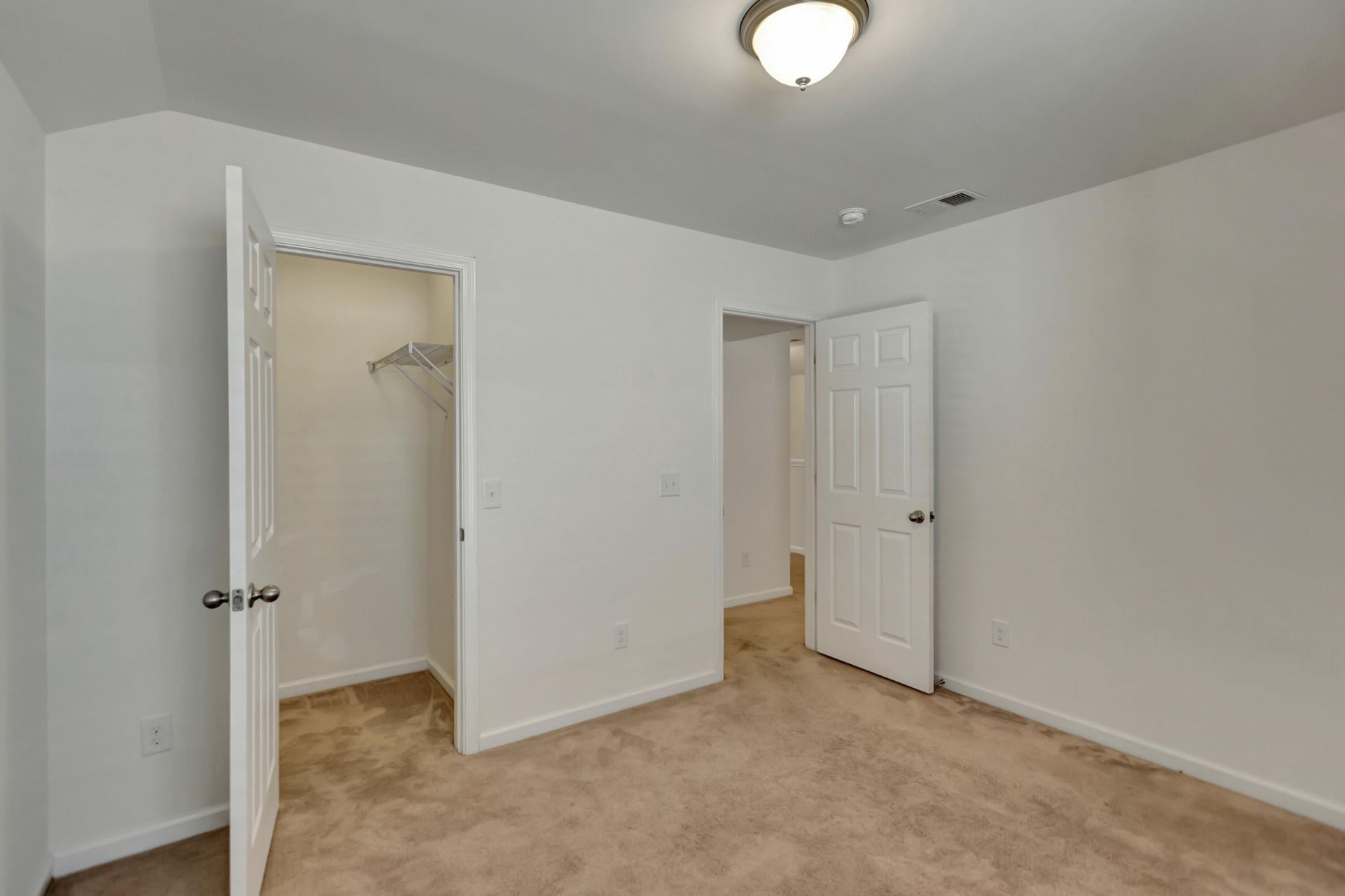 1689 Eider Down Drive Photo 21