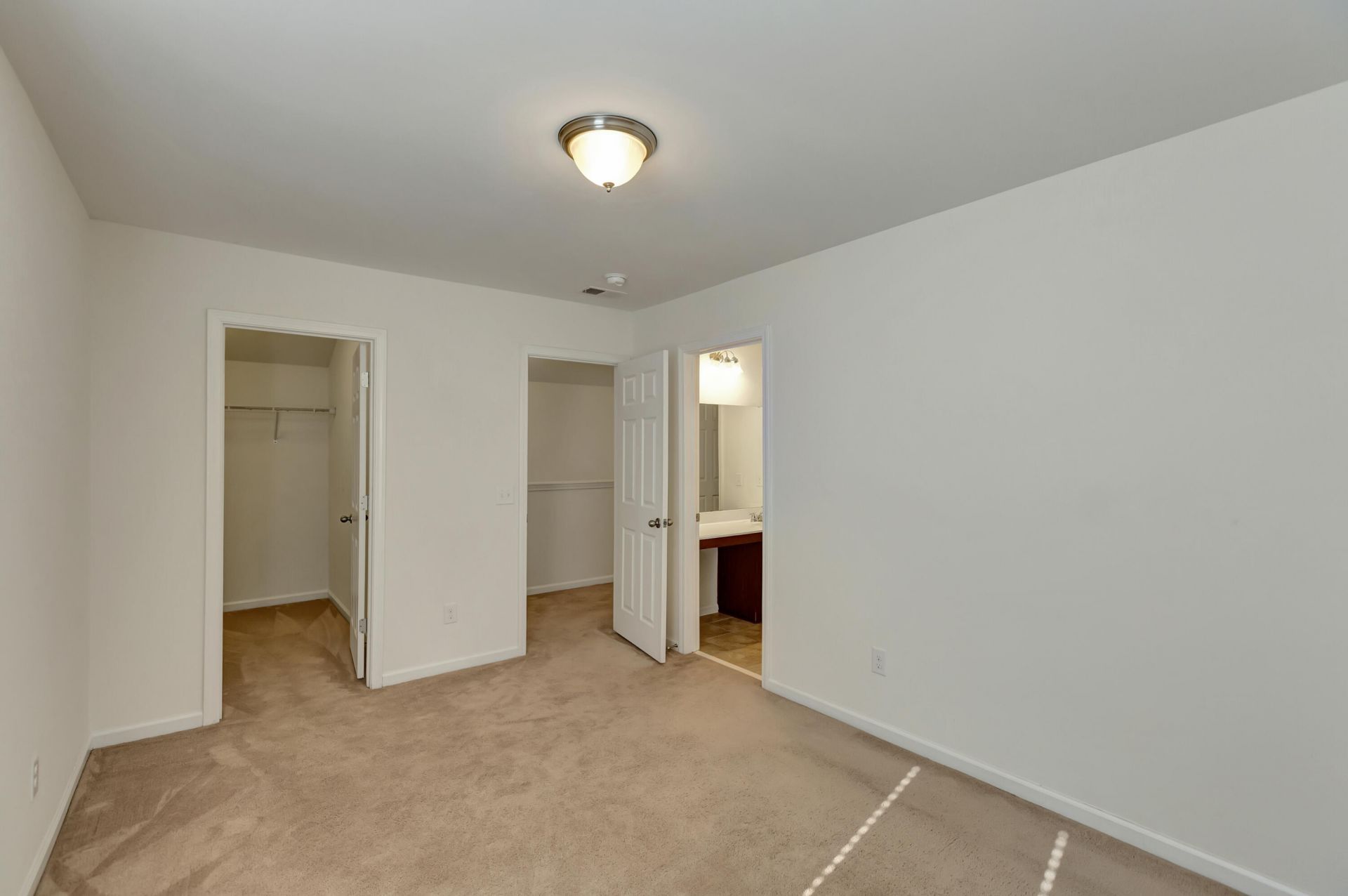 1689 Eider Down Drive Photo 23