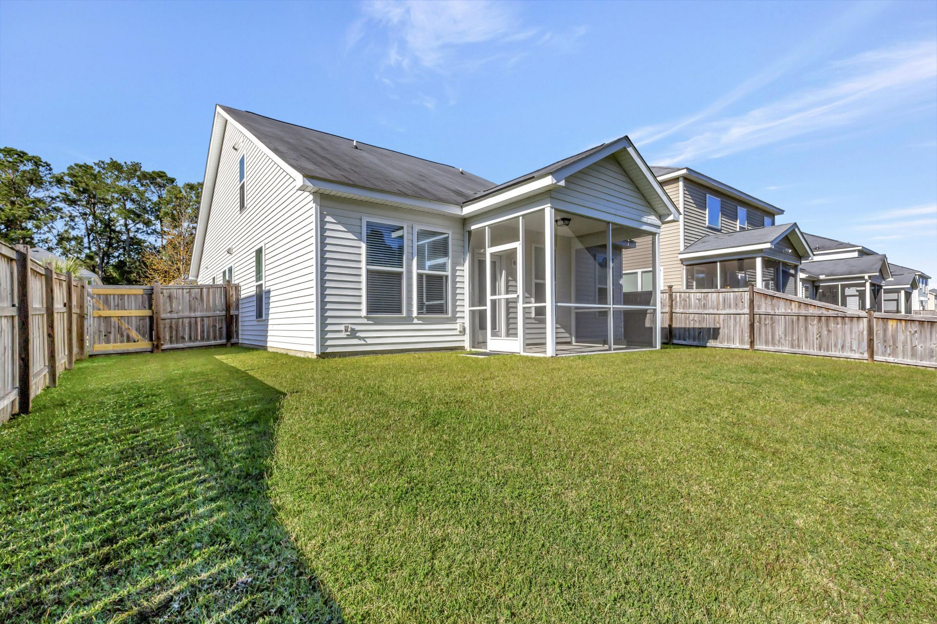 1689 Eider Down Drive Photo 32