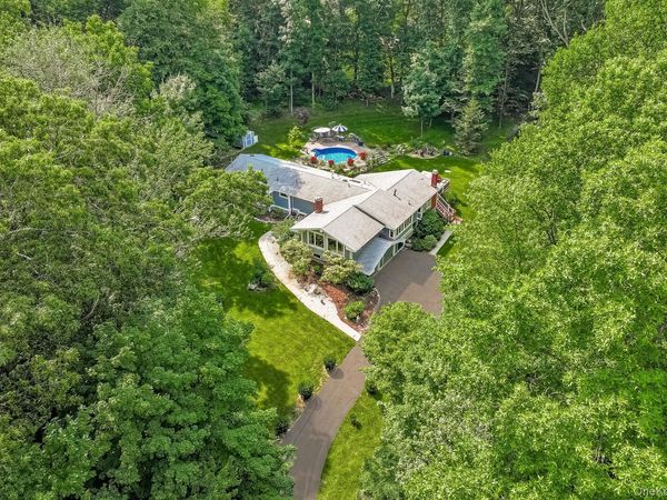 10 Longbow Road , Suffern, NY 10901