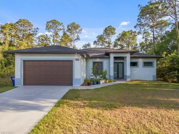 3211 50th ST W, LEHIGH ACRES, FL 33971
