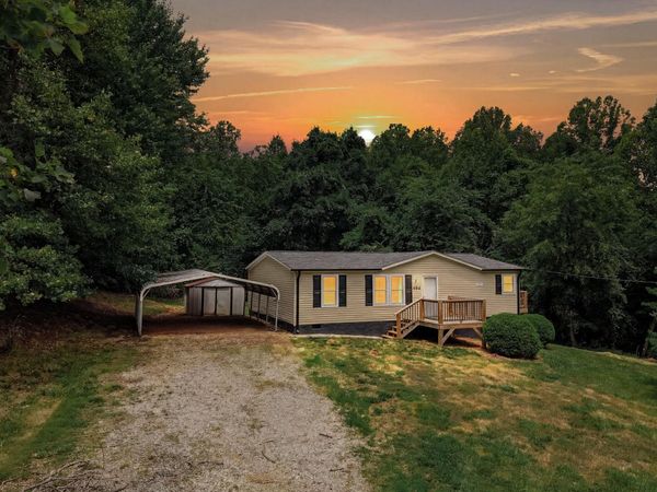 304 Ridgelake RD, Goodview, VA 24095