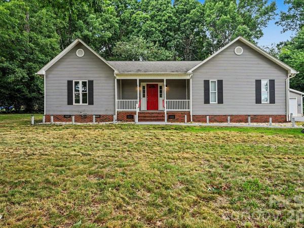 2684 Tiffany Street, Conover, NC 28613
