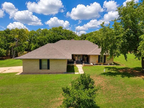 400 Ridgewood Drive, Tuttle, OK 73089