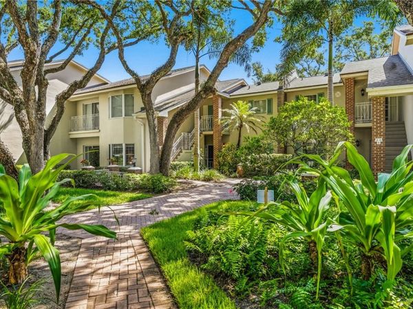 107 W Park Shores Circle, Unit 23W, Indian River Shores, FL 32963