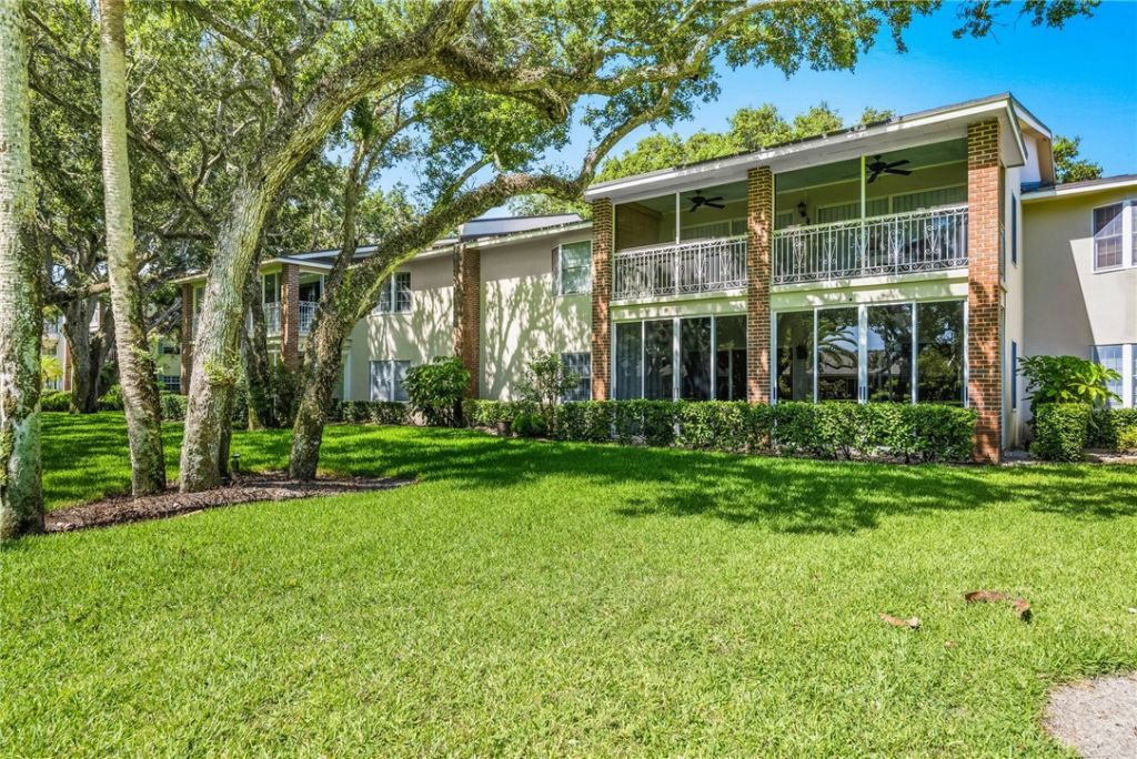 107 W Park Shores Circle, Unit 23W, Indian River Shores, FL 32963 Photo
