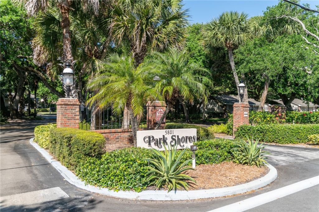 107 W Park Shores Circle, Unit 23W, Indian River Shores, FL 32963 Photo